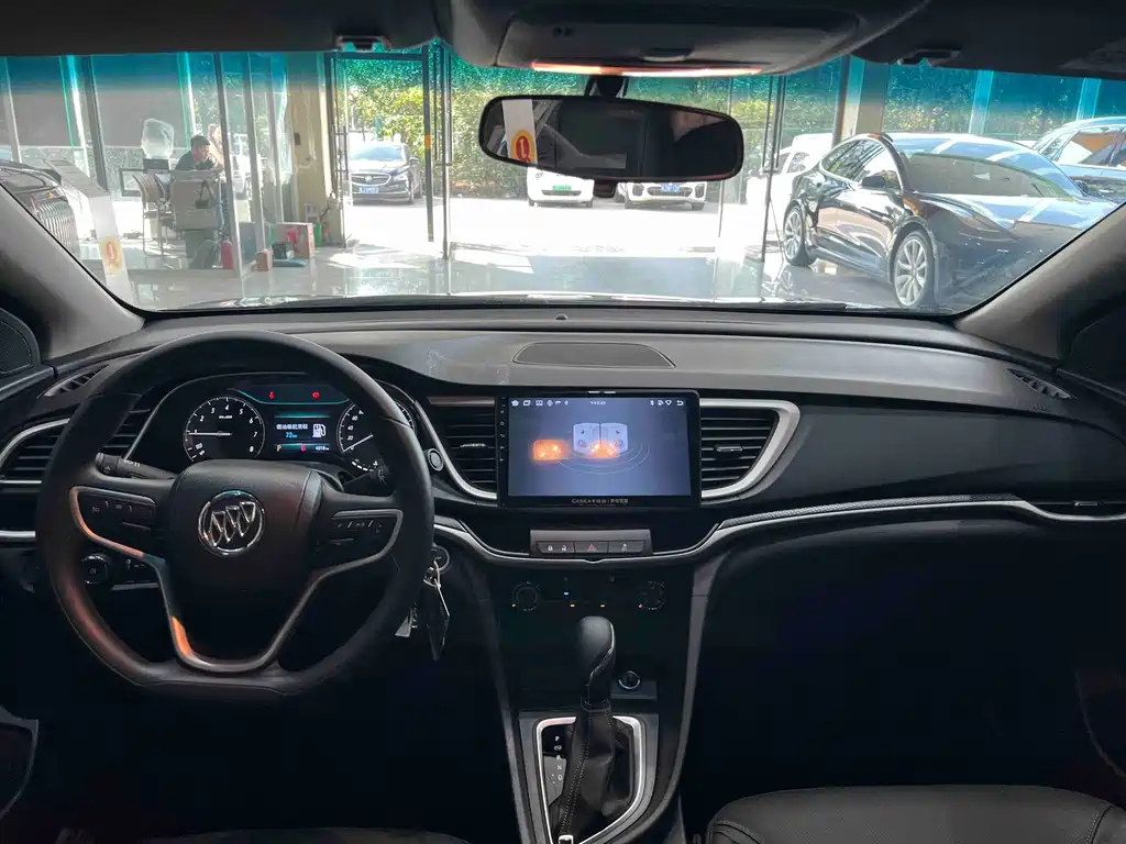 Buick Excelle — миниатюра 9
