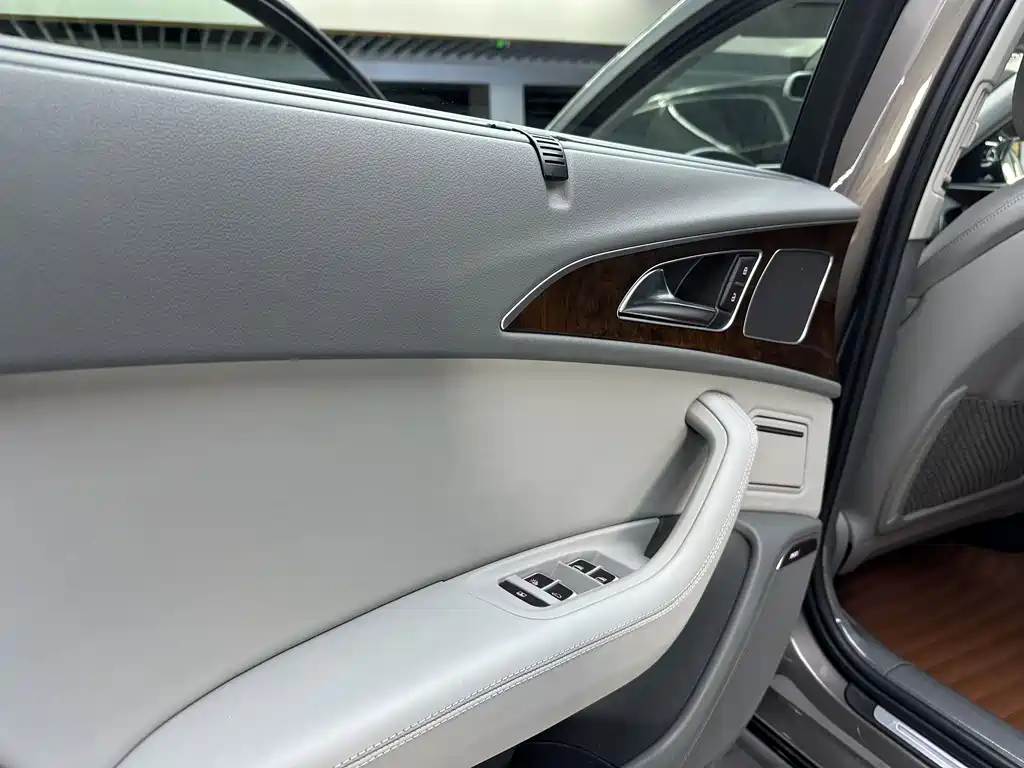 Audi A6L — миниатюра 21