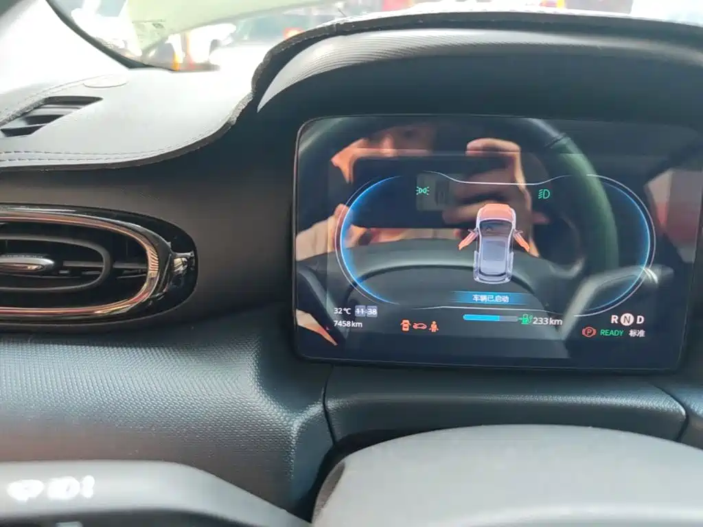 Leapmotor Leapmotor T03 — миниатюра 12