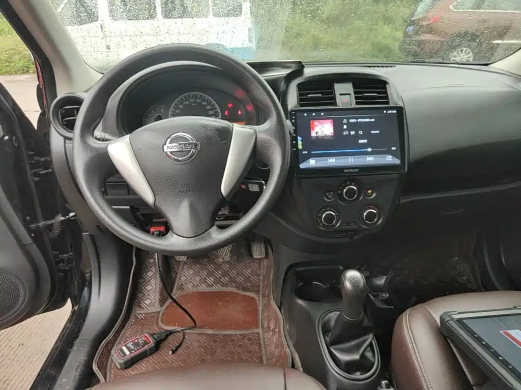 Nissan Sunny — миниатюра 10