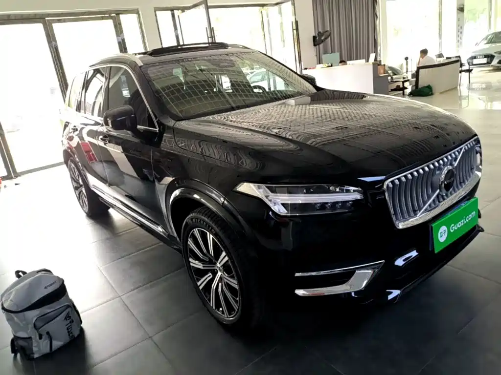 Volvo XC90 2024 B5 Luxury 7 мест