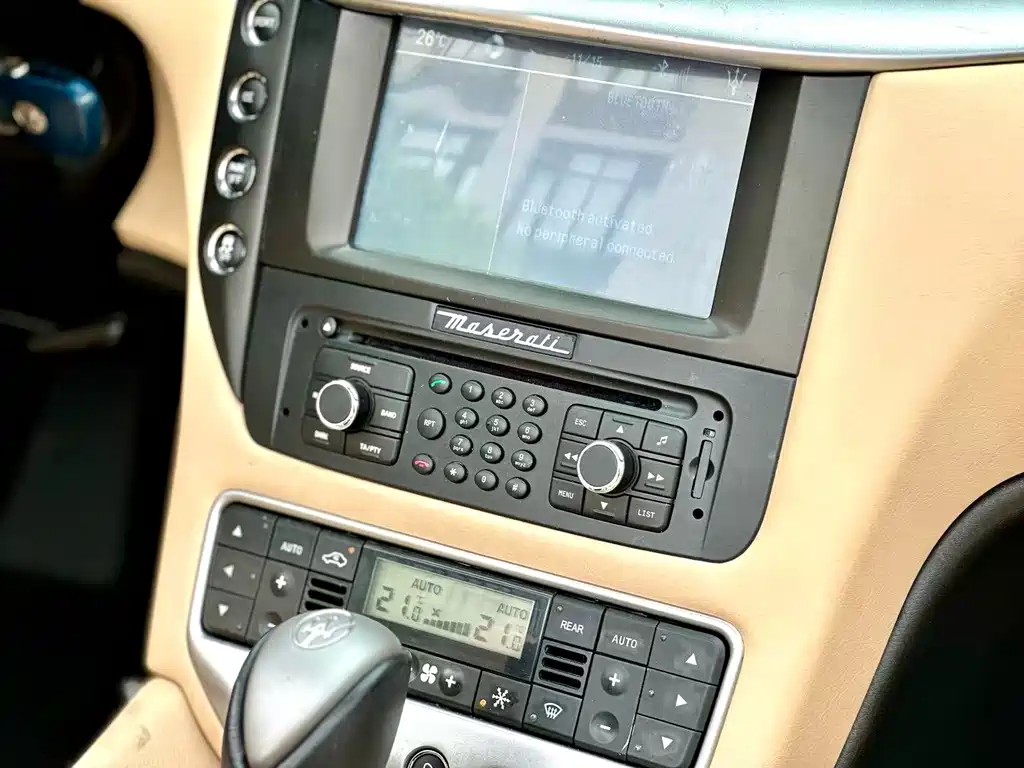 Maserati GranCabrio — миниатюра 12