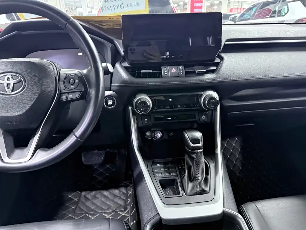 Toyota Wildlander — миниатюра 15