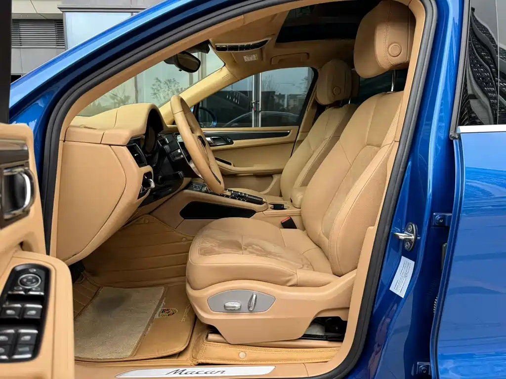 Porsche Macan — миниатюра 4