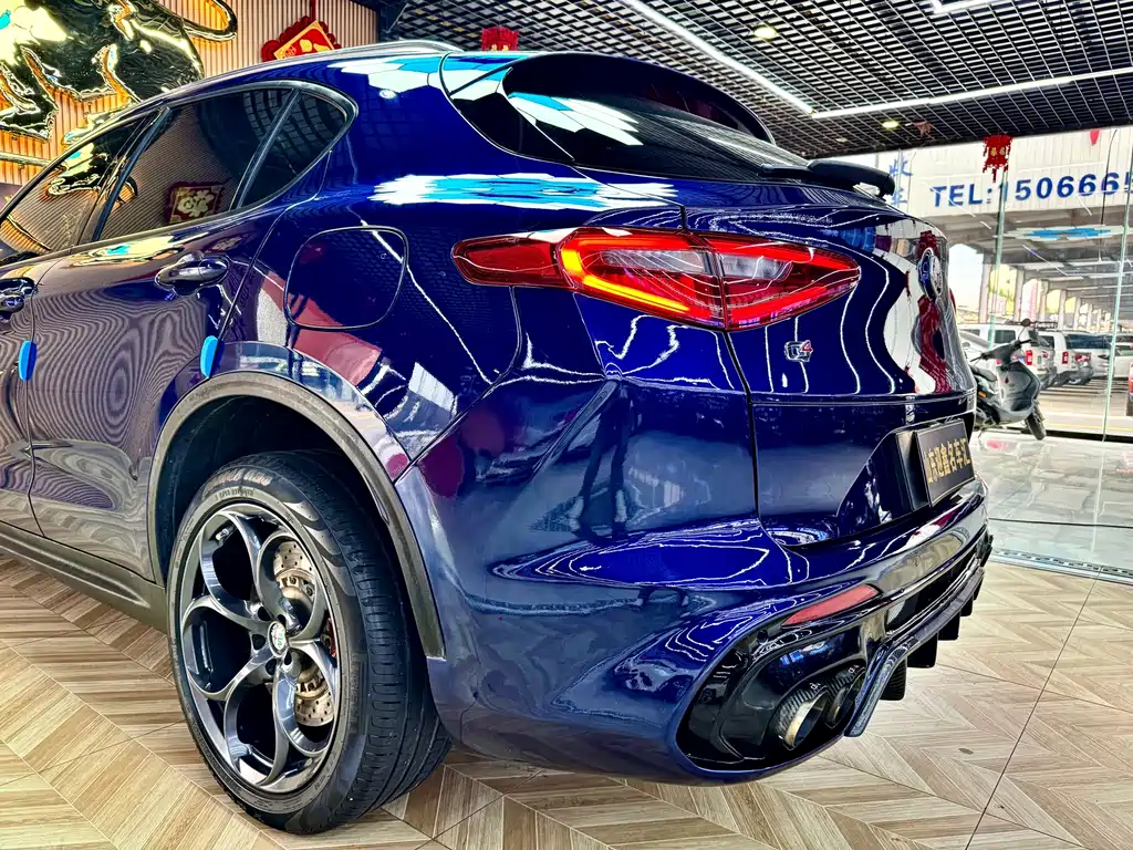 Alfa Romeo Stelvio — миниатюра 16