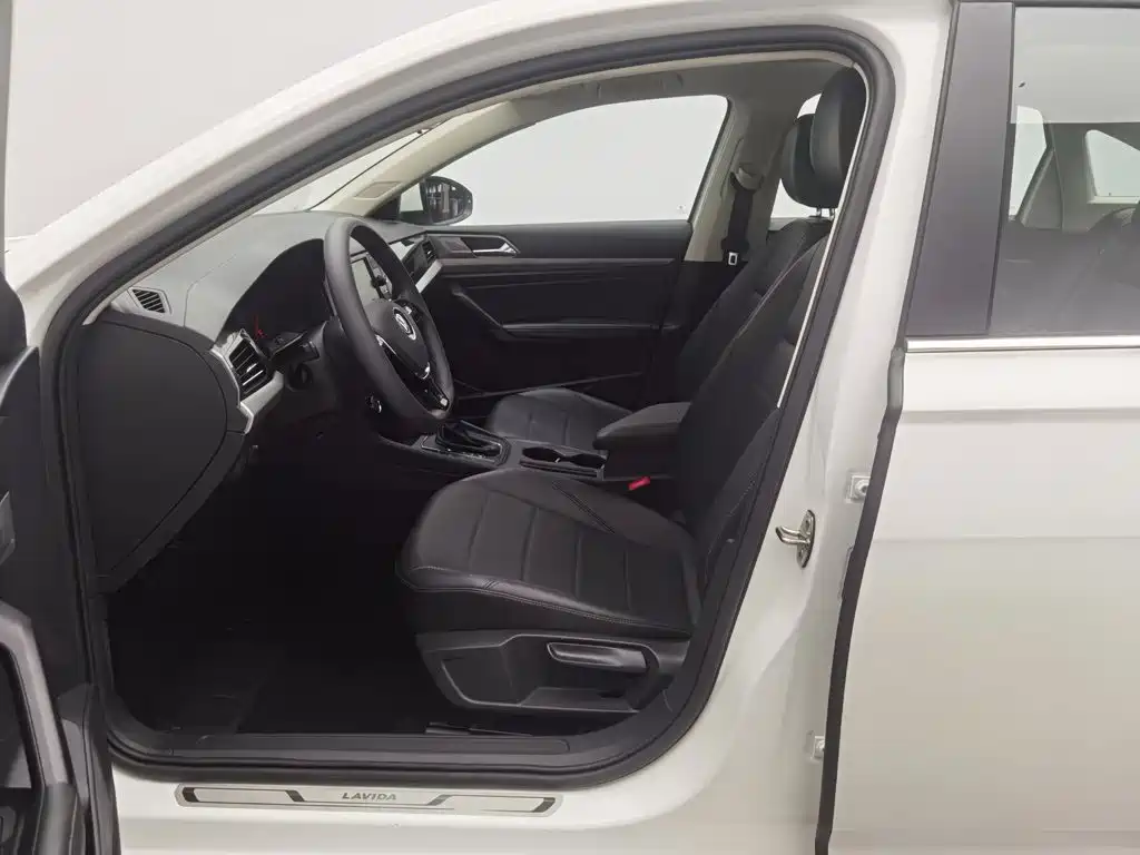 Volkswagen Lavida — миниатюра 10