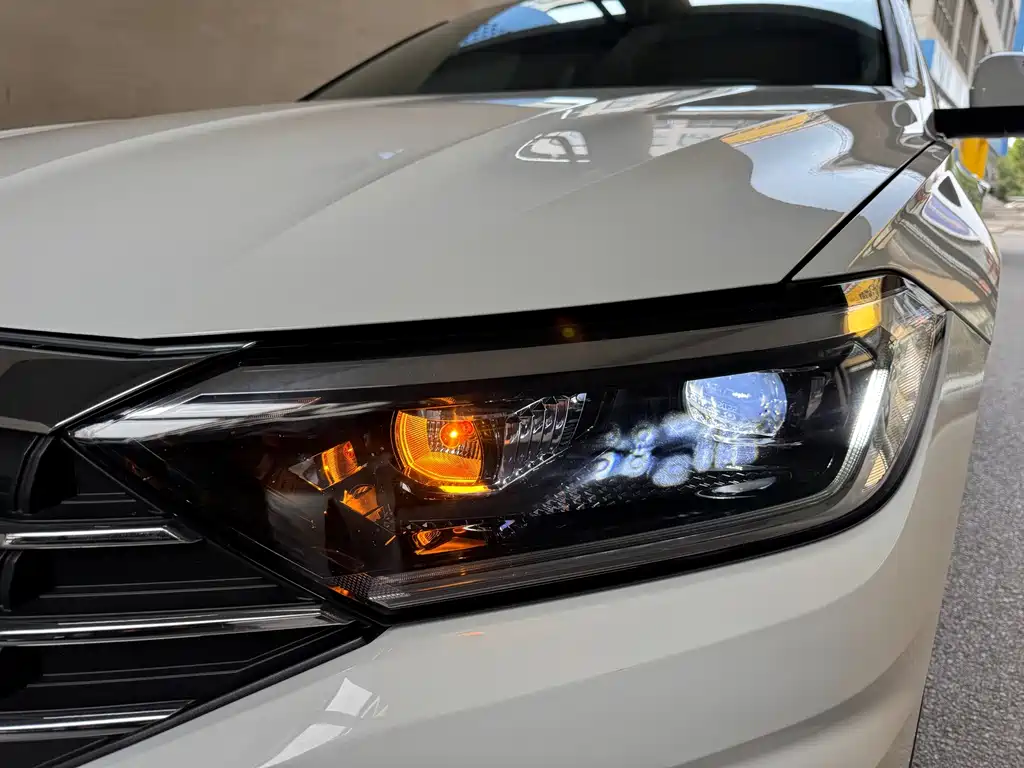 Volkswagen Sagitar — миниатюра 19