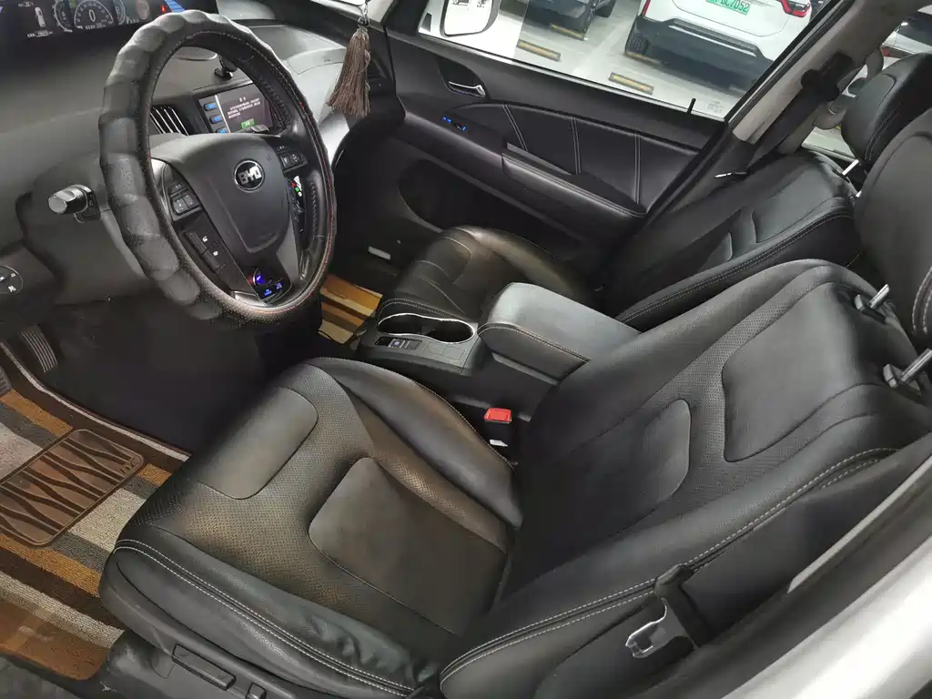 BYD e6 — миниатюра 15