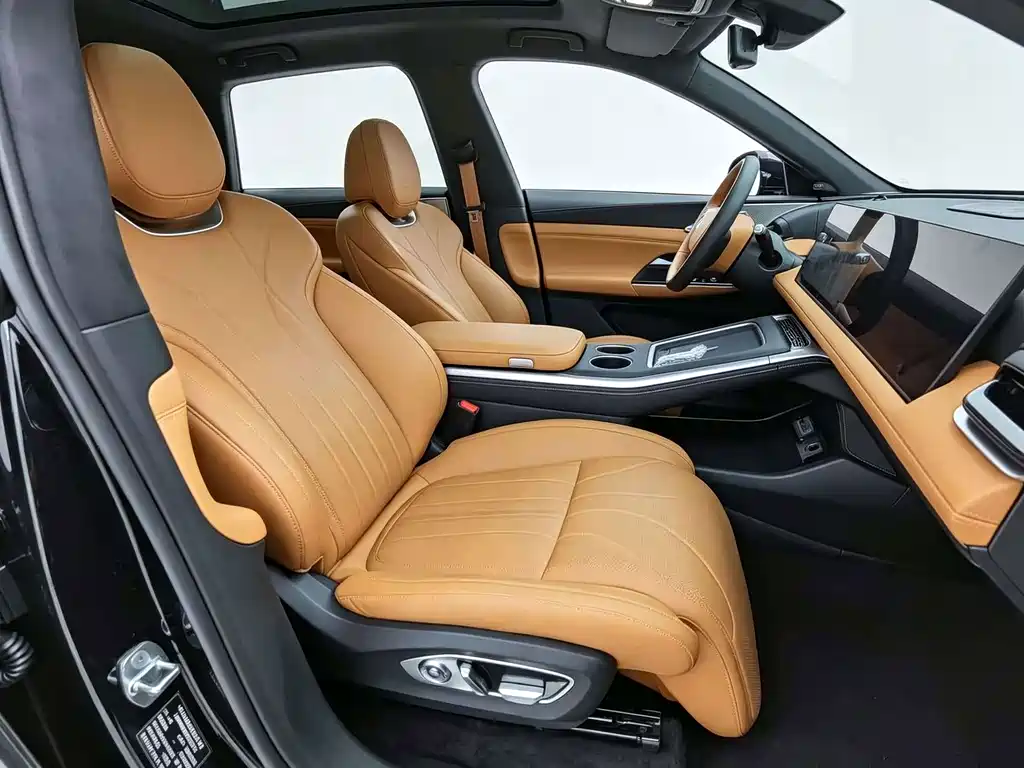 XPeng G9 — миниатюра 5
