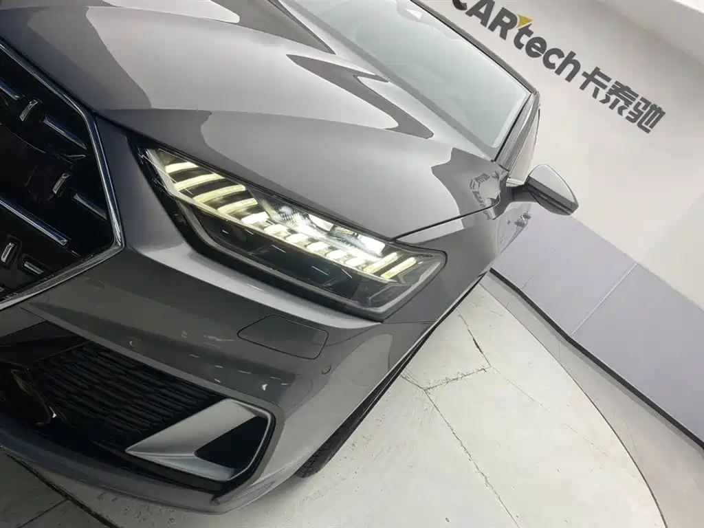 Audi A7L 2022 45 TFSI S-line