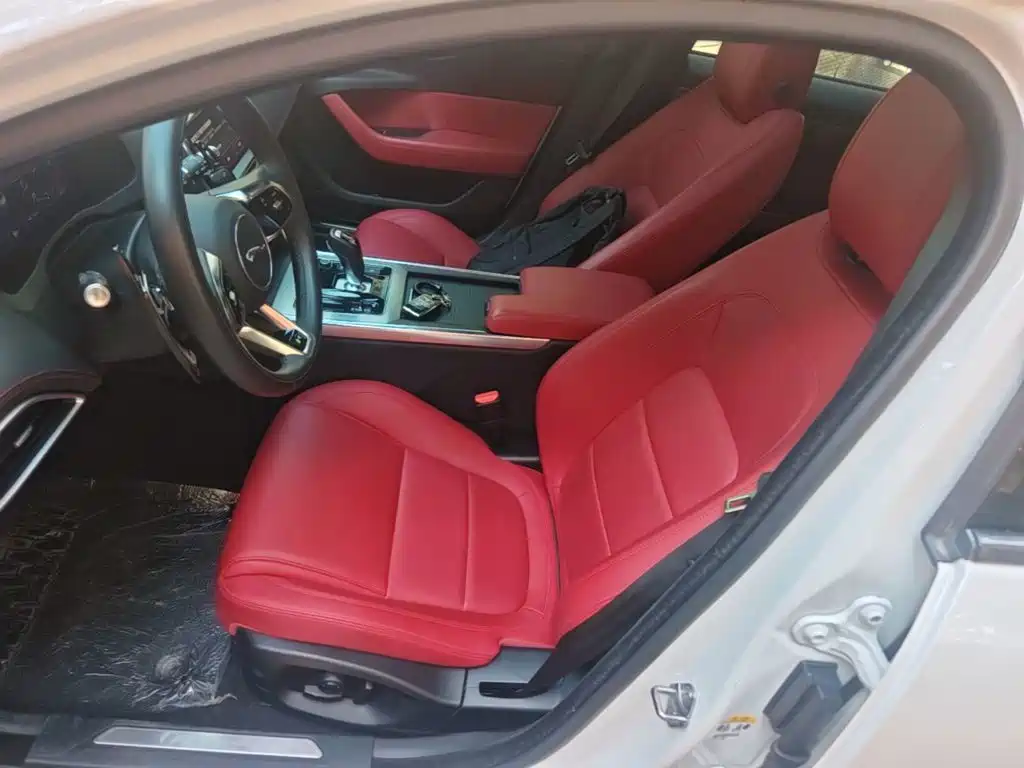 Jaguar XEL — миниатюра 11