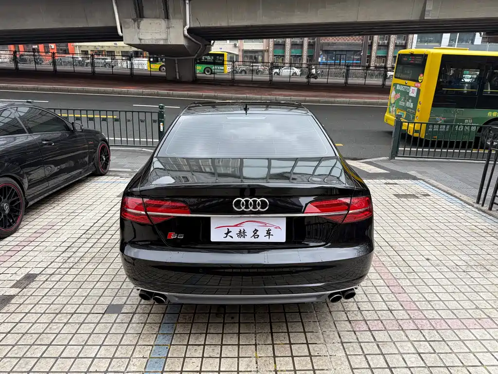 Audi S8 2013 S8 4.0TFSI quattro