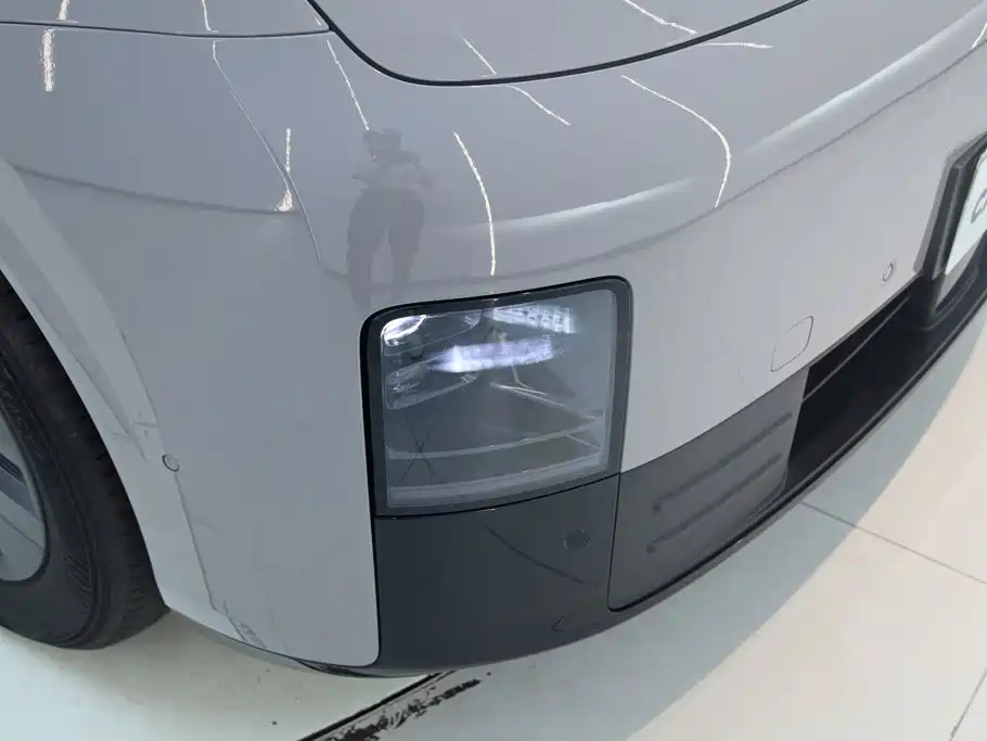 Li Auto Li MEGA — миниатюра 16