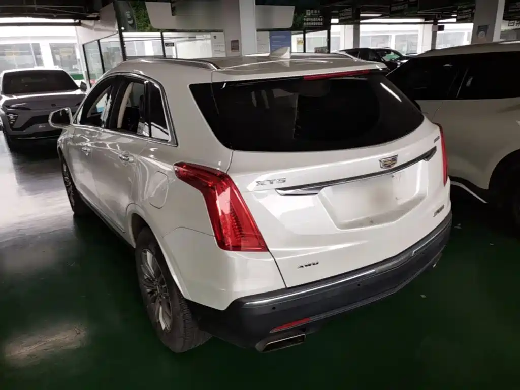 Cadillac XT5 — миниатюра 5