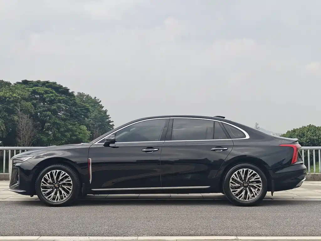 Hongqi Hongqi H5 — миниатюра 5