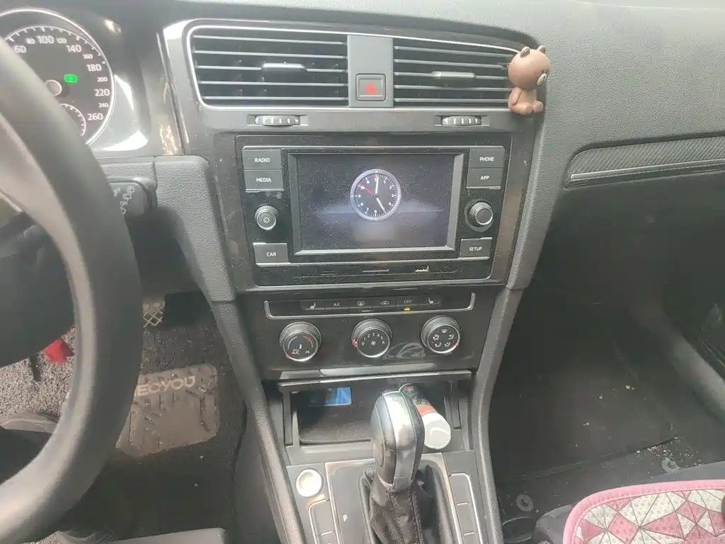 Volkswagen Golf — миниатюра 6