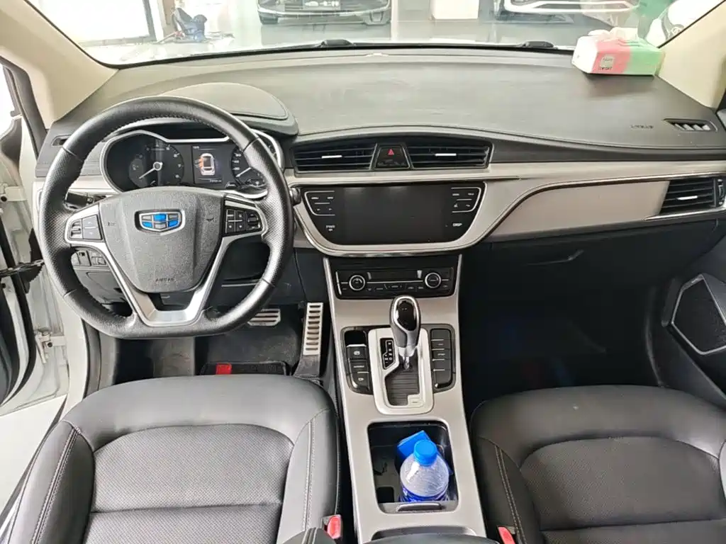 Geely Emgrand GS — миниатюра 10
