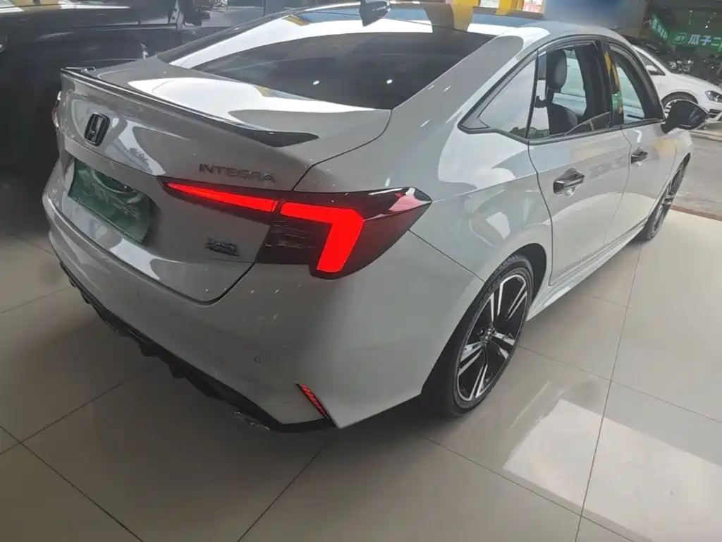 Honda Integra — миниатюра 7