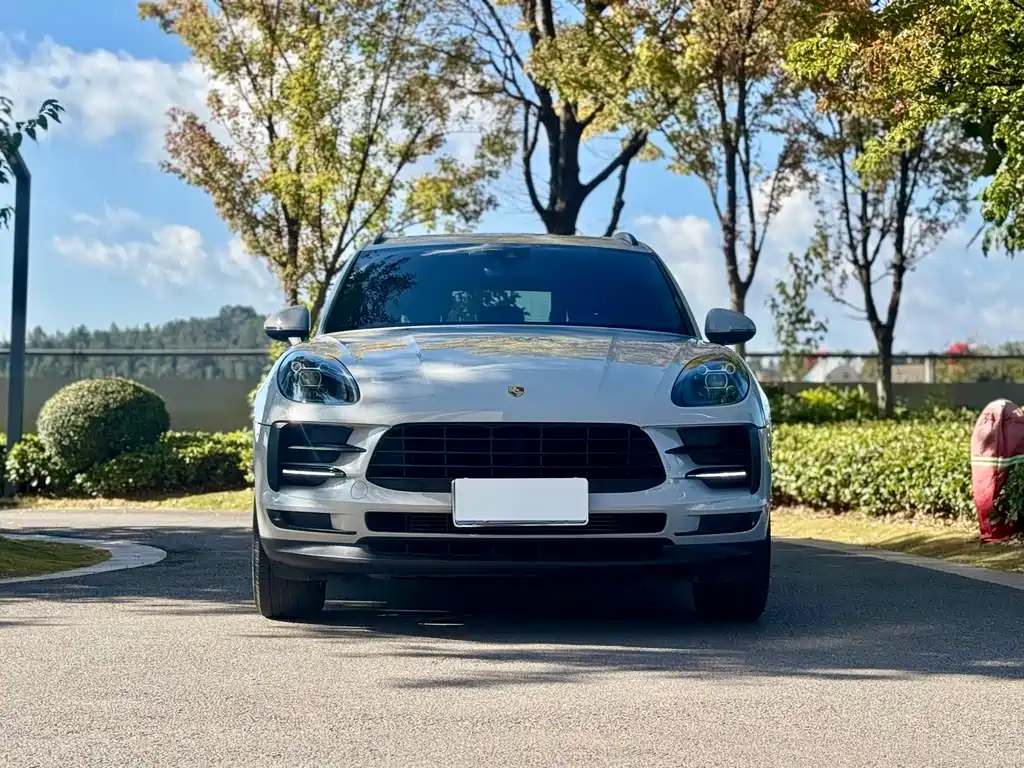 Porsche Macan — миниатюра 2
