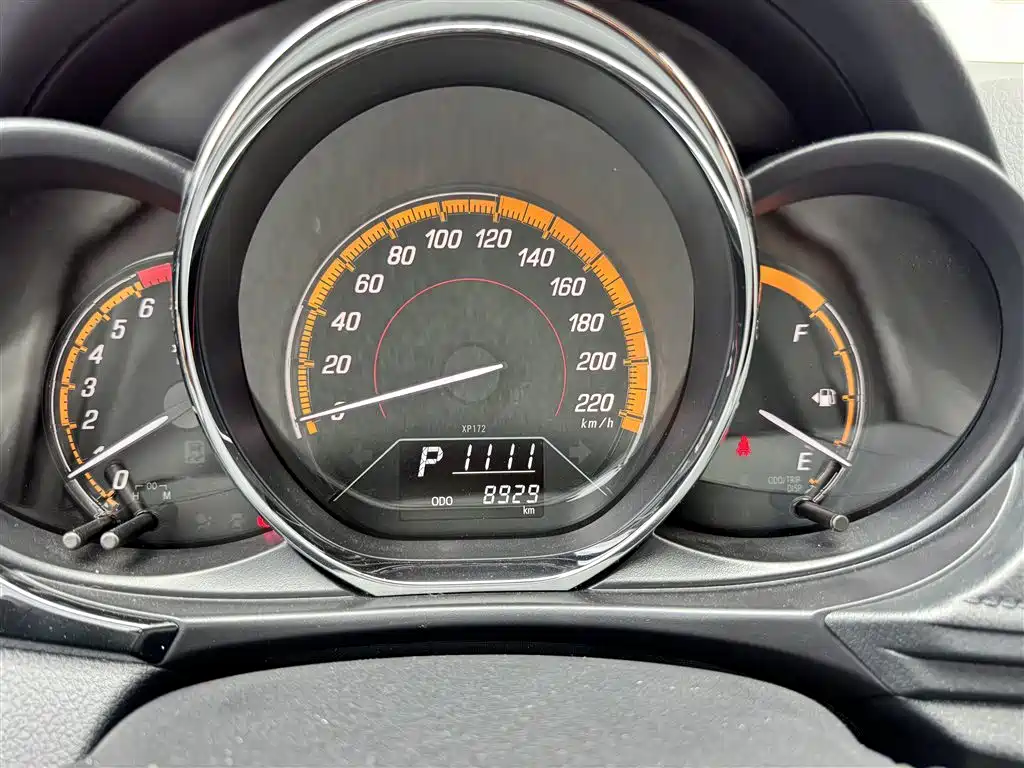 Toyota Yaris L — миниатюра 4