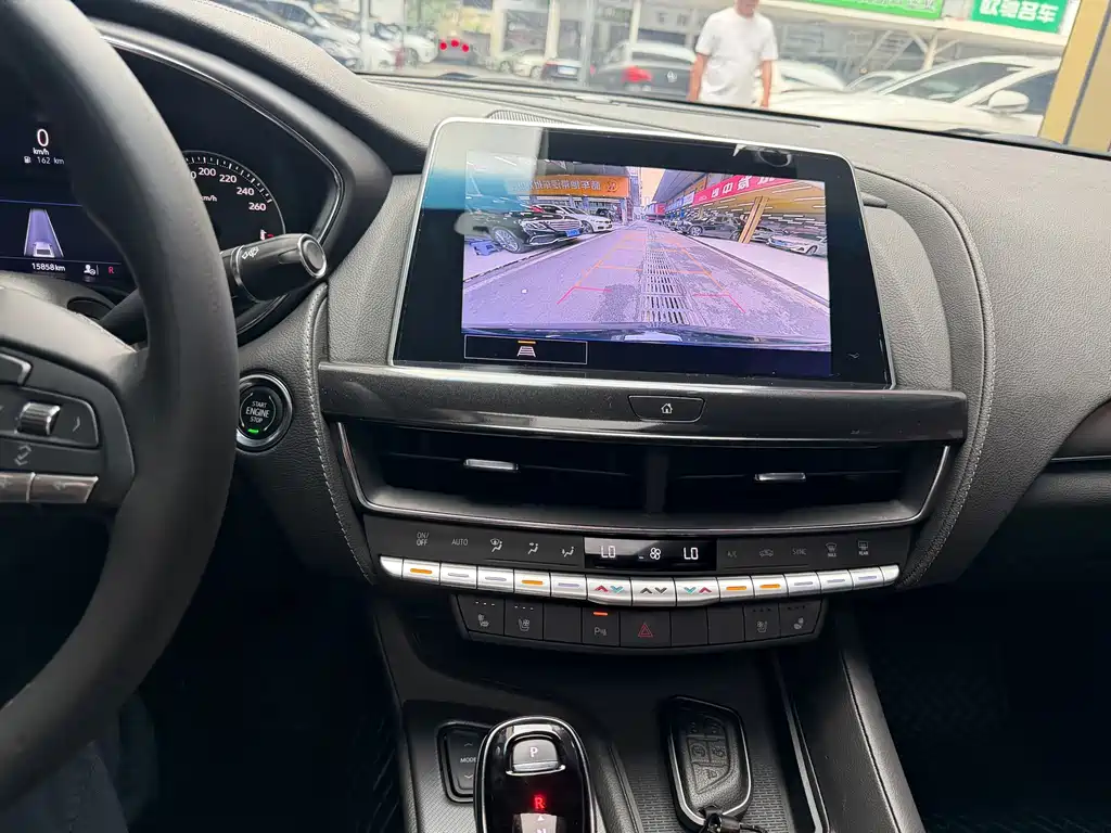Cadillac CT5 — миниатюра 7