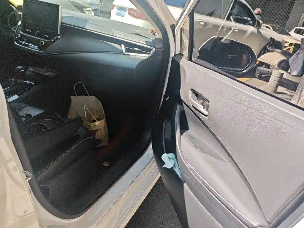 Toyota Corolla — миниатюра 20