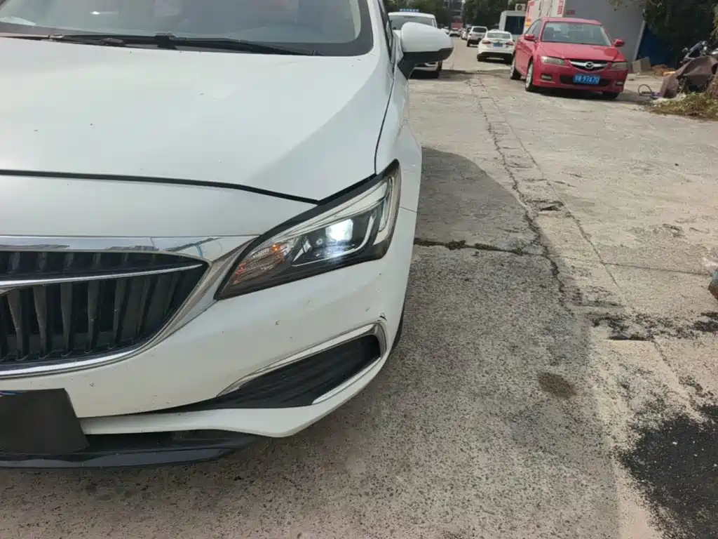 Buick Verano — миниатюра 24