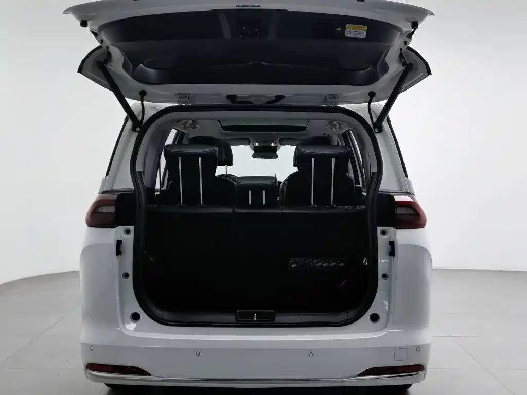 GAC Motor Trumpchi M6 — миниатюра 16