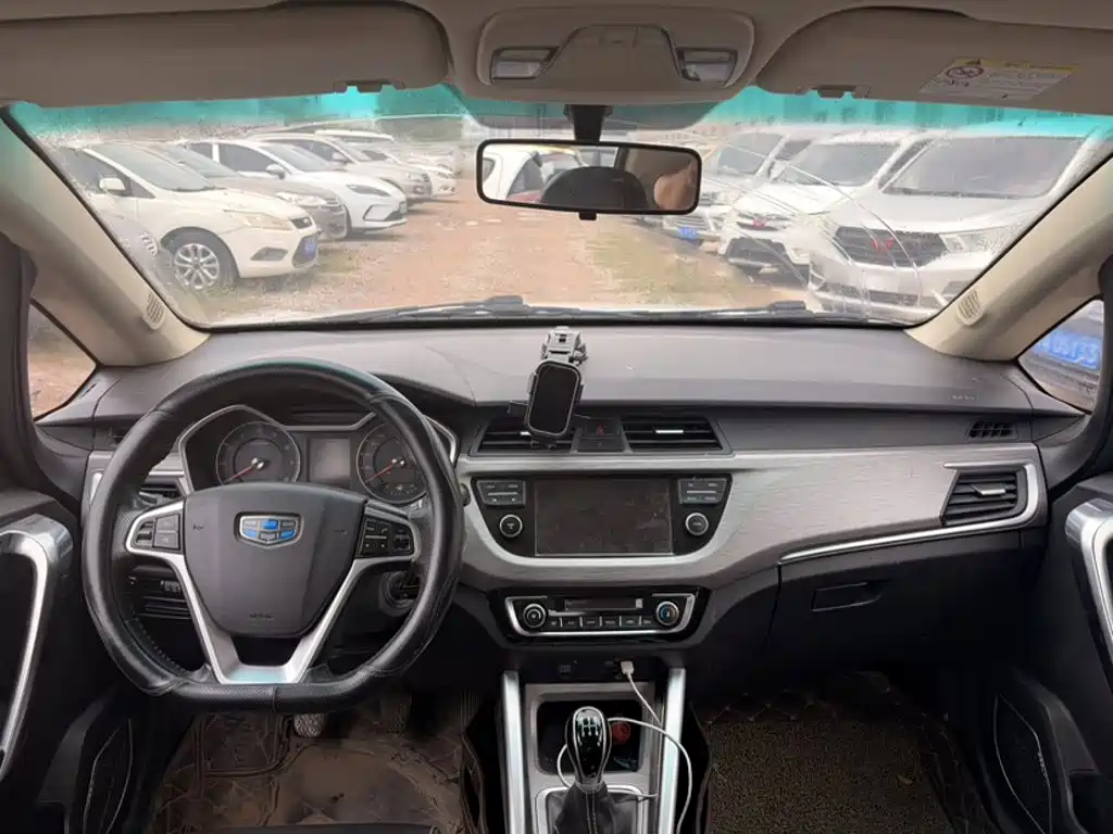 Geely Vision X3 — миниатюра 13