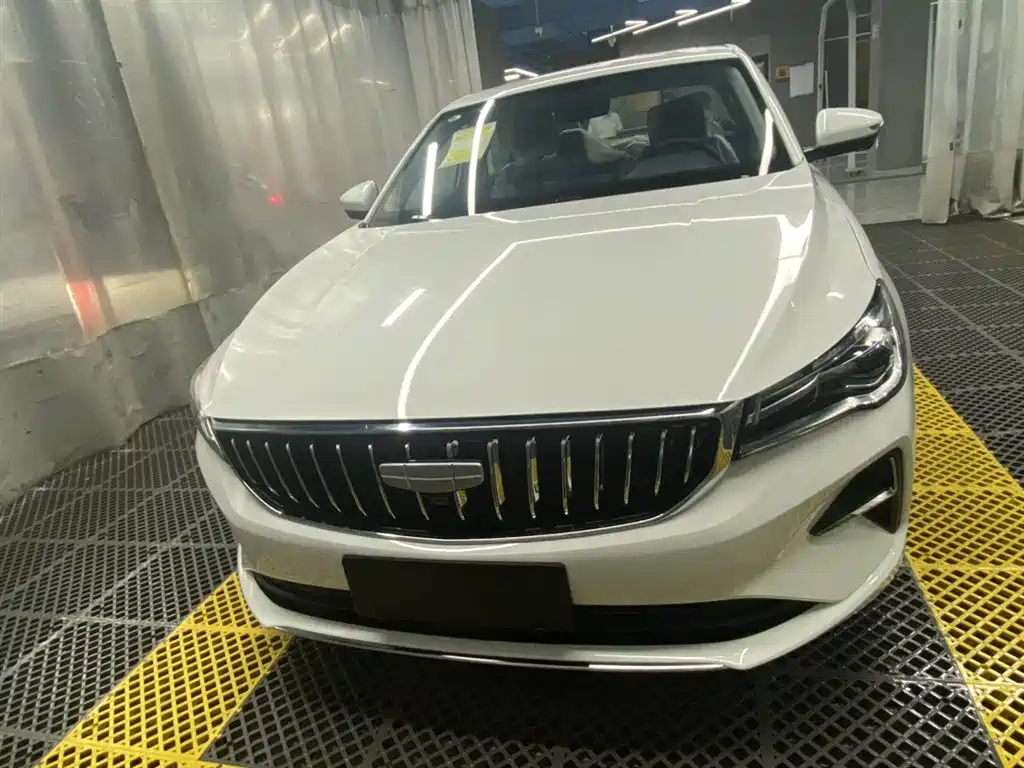 Geely Emgrand 2026 400 1.5L CVT