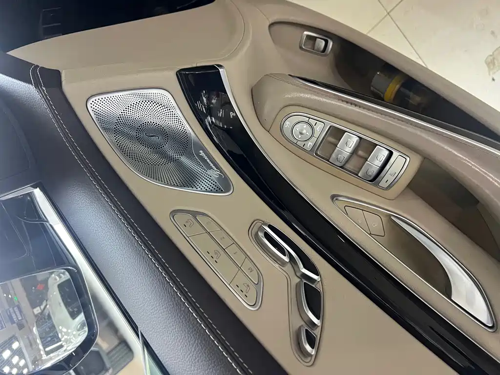 Mercedes-Benz S-Class — миниатюра 4