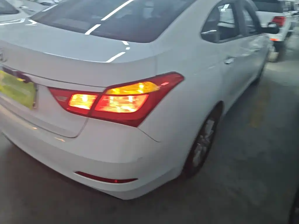 Hyundai Mistra — миниатюра 8