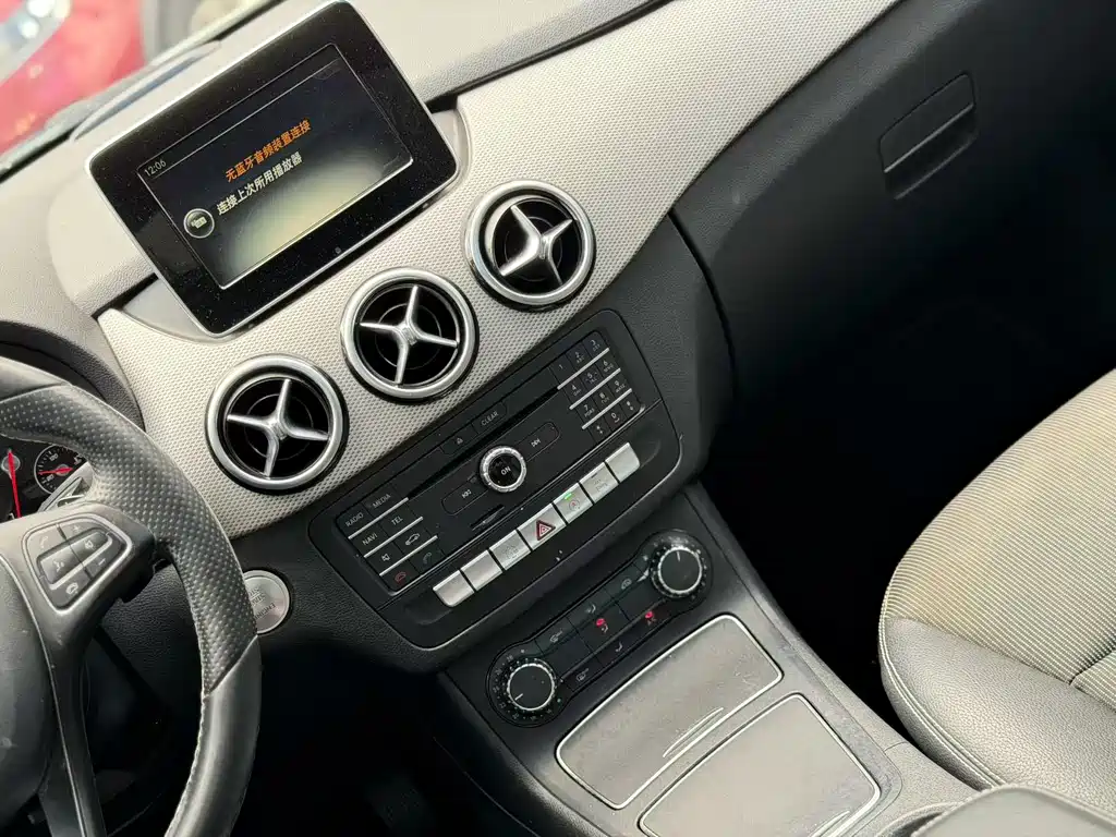 Mercedes-Benz B-Class — миниатюра 5