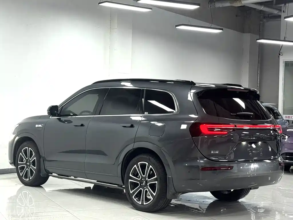 AITO AITO M7 — миниатюра 4