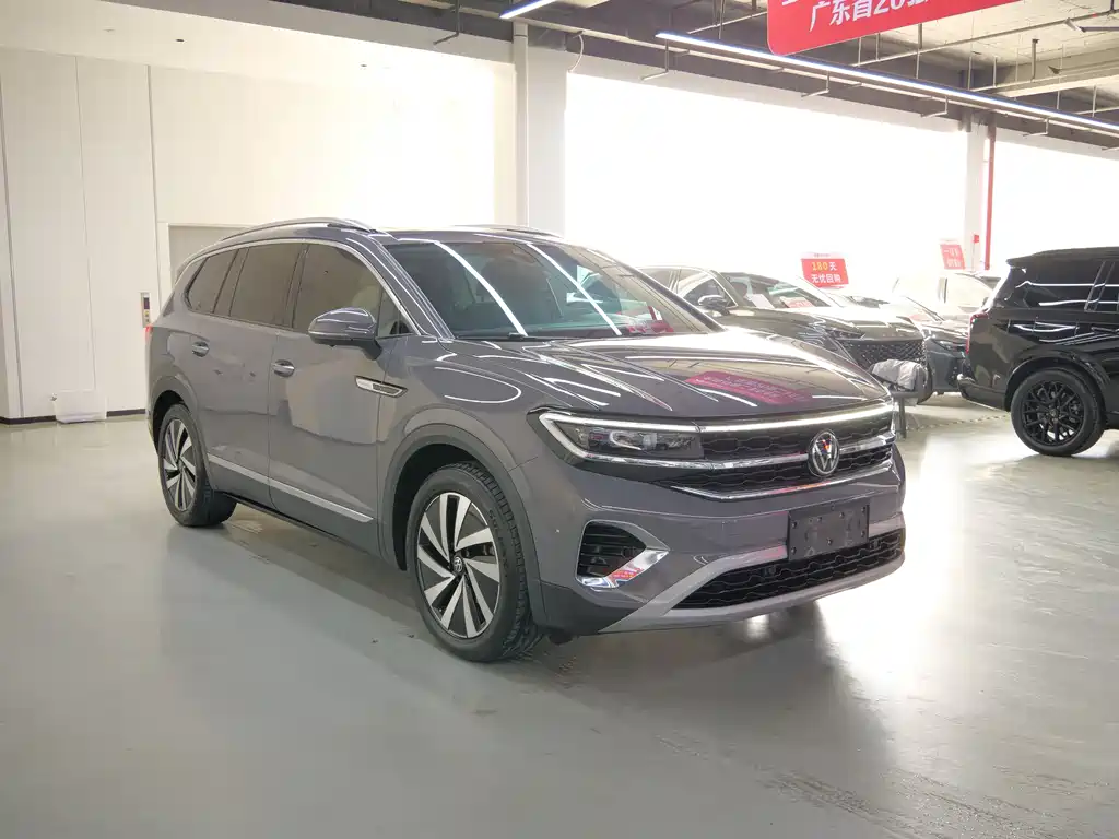 Volkswagen Viloran 2021 380TSI Luxury Pro