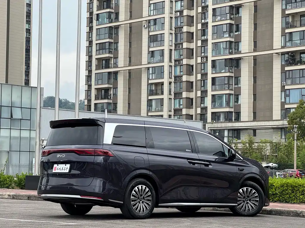 BYD Xia — миниатюра 14