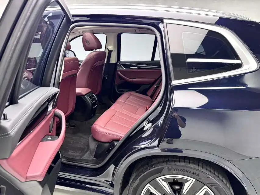 BMW iX3 — миниатюра 11