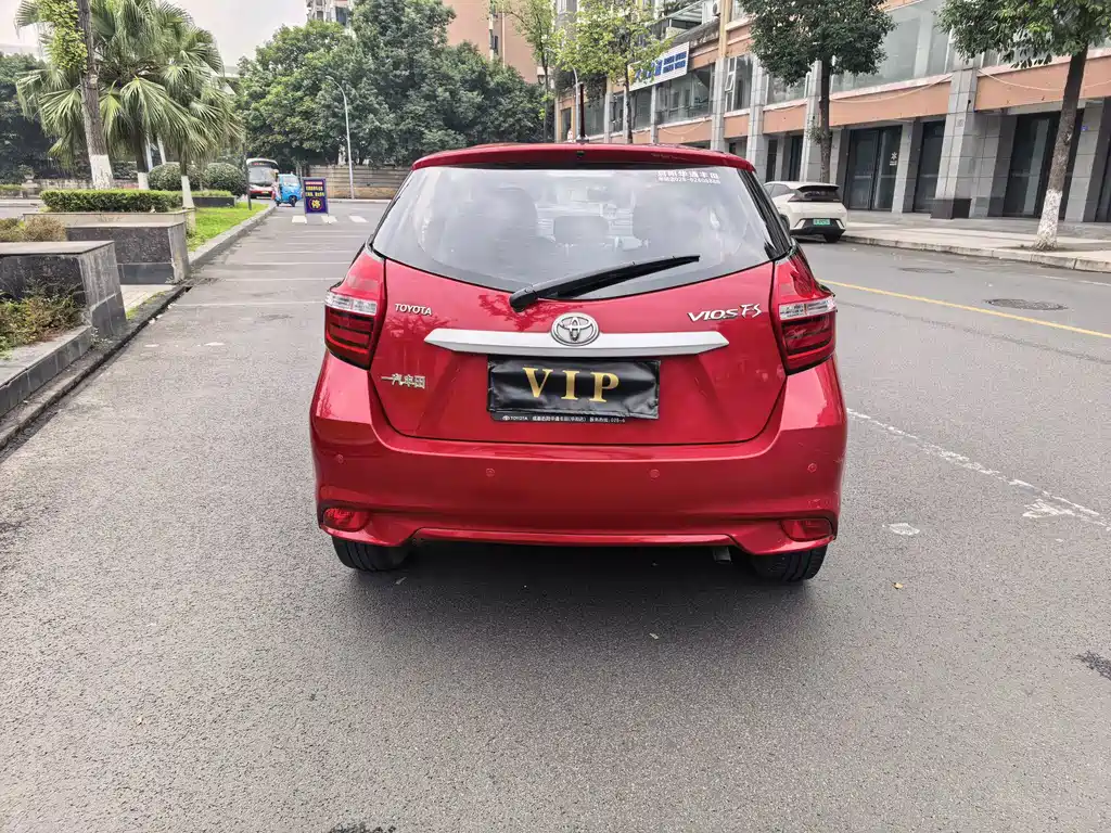 Toyota Vios FS — миниатюра 6