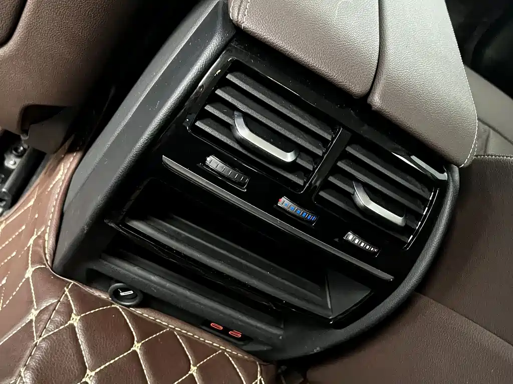 BMW 5 Series 525Li Luxury Package, фото 7
