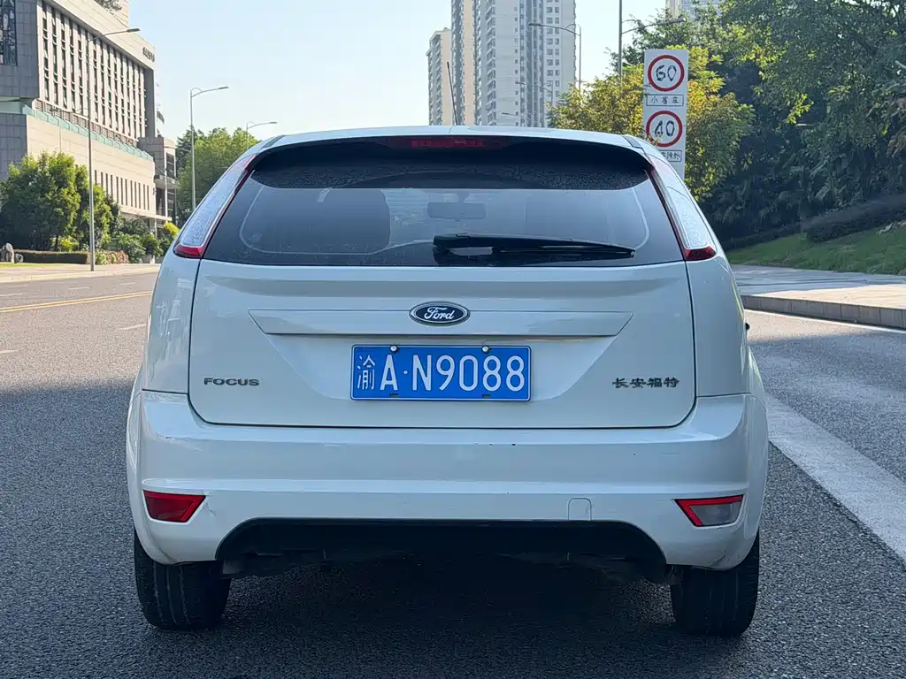 Ford Focus — миниатюра 12