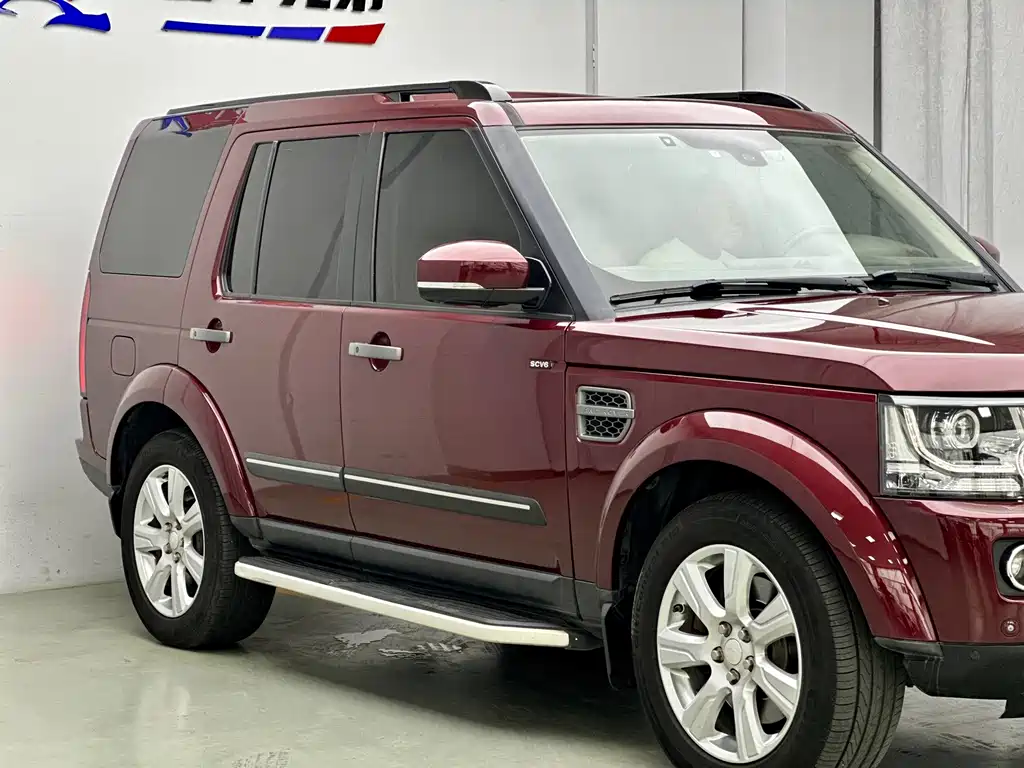 Land Rover Discovery — миниатюра 6