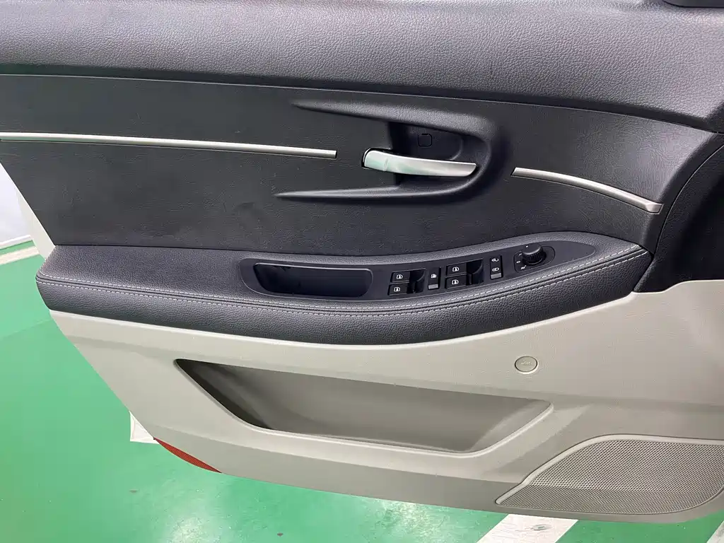 BAIC New Energy EU — миниатюра 18