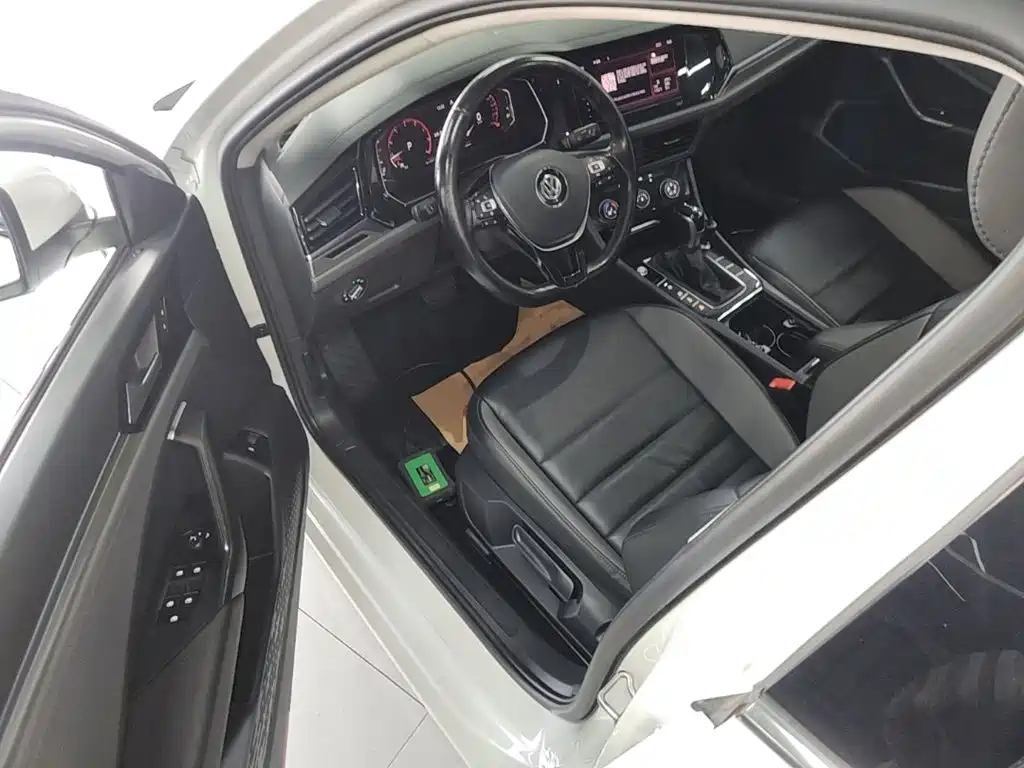 Volkswagen Sagitar — миниатюра 16