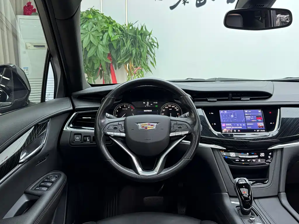Cadillac XT6 — миниатюра 8