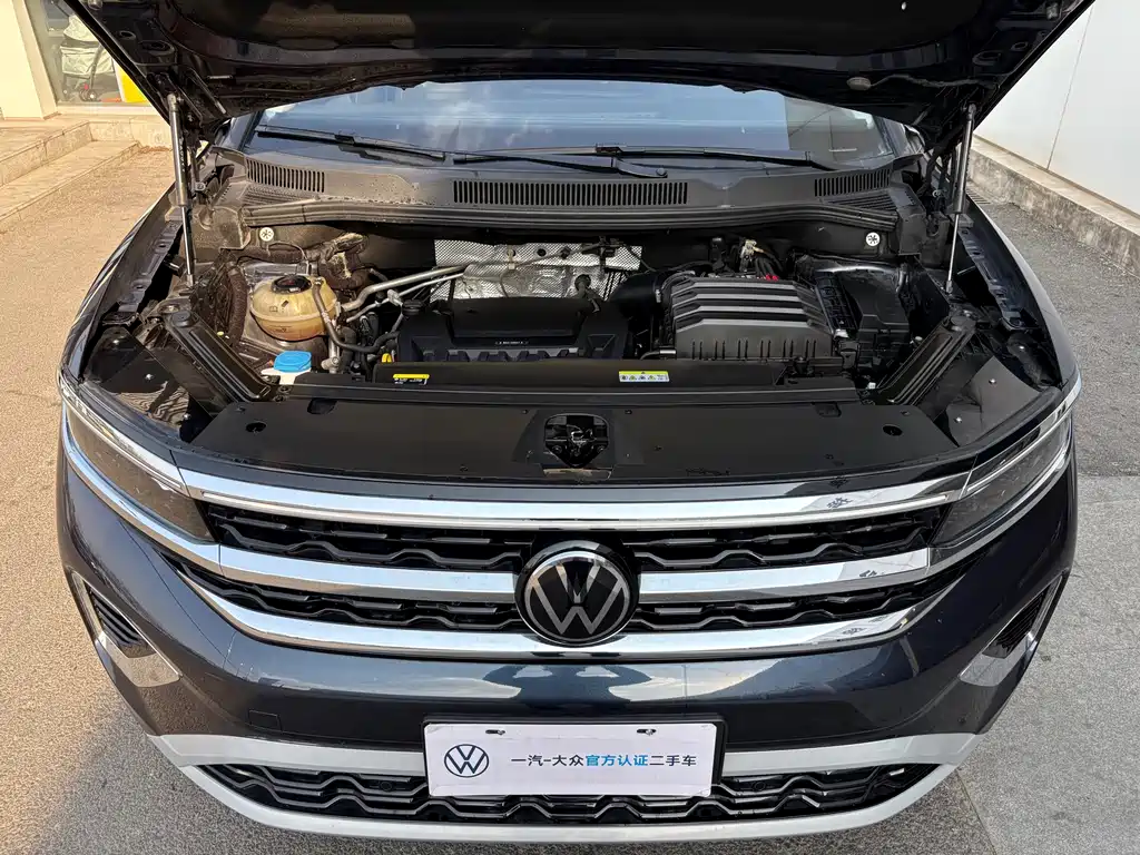 Volkswagen Viloran 2022 380TSI Luxury Pro 6 мест