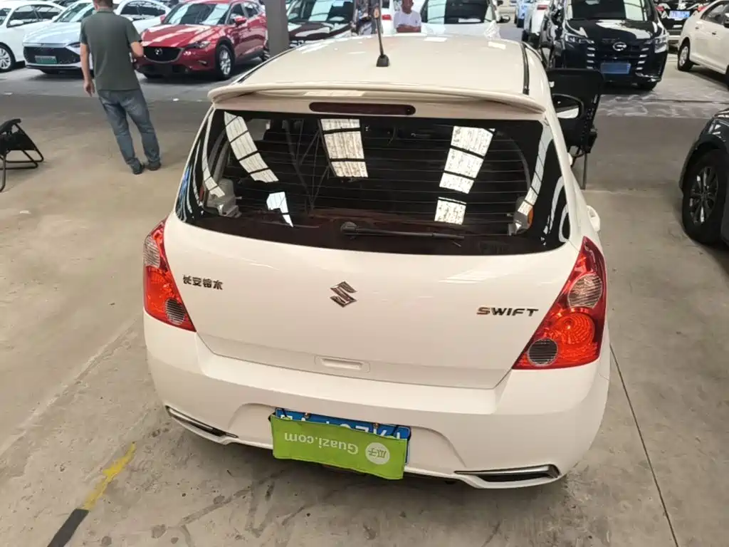 Suzuki Swift — миниатюра 6