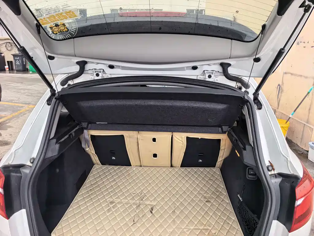 BMW 2 Series Active Tourer — миниатюра 5