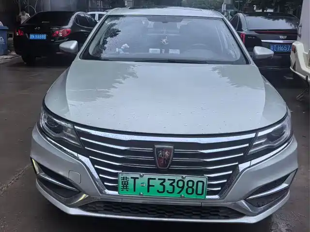 2019 Roewe i6