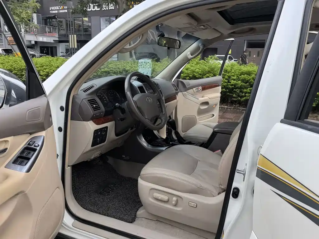 Toyota Prado (Import) — миниатюра 26
