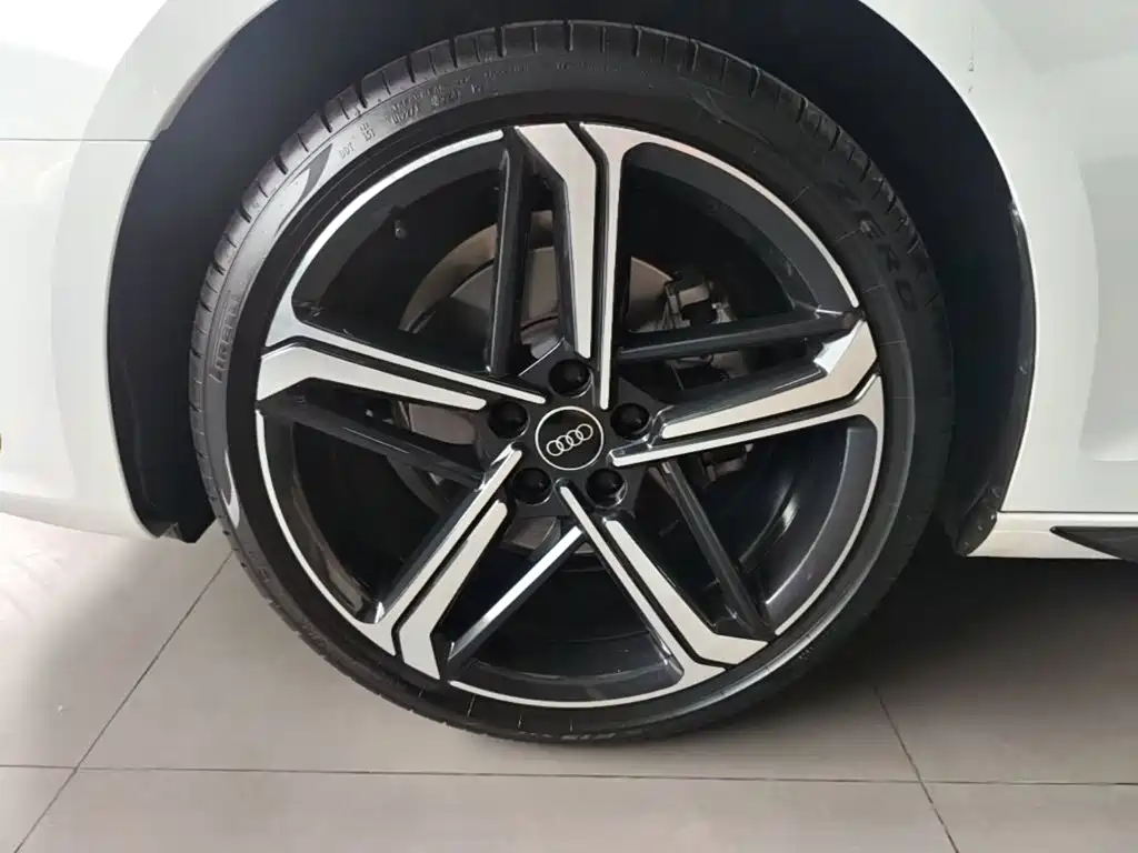 Audi A4L — миниатюра 23